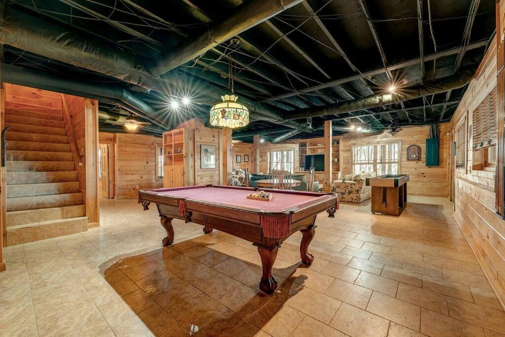 Blue Ridge Bliss- Spacious Cabin, Pets, Hot Tub! Exterior foto