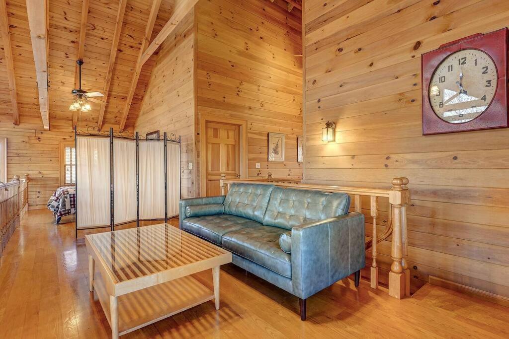 Blue Ridge Bliss- Spacious Cabin, Pets, Hot Tub! Exterior foto