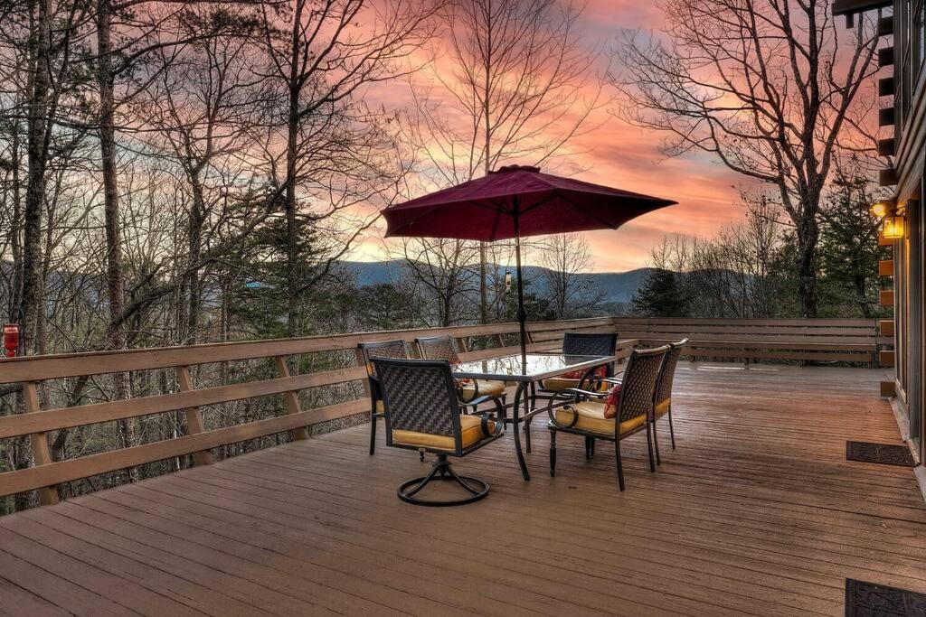 Blue Ridge Bliss- Spacious Cabin, Pets, Hot Tub! Exterior foto