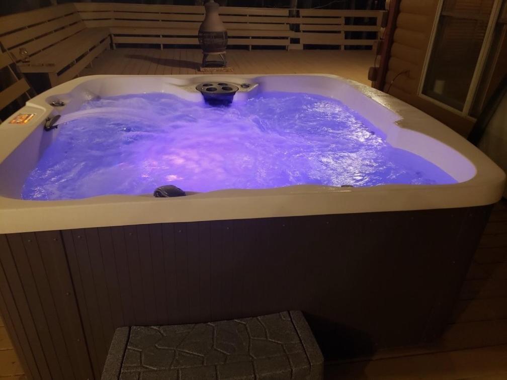 Blue Ridge Bliss- Spacious Cabin, Pets, Hot Tub! Exterior foto